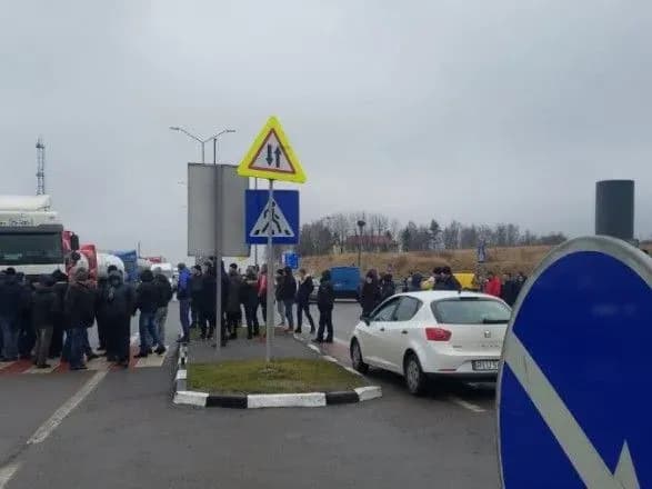 Протести "євроблях": рух ускладнений на сімох пунктах пропуску
