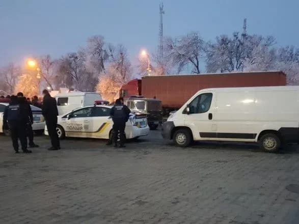 Рух на двох пунктах пропуску на кордоні з Польщею розблокували