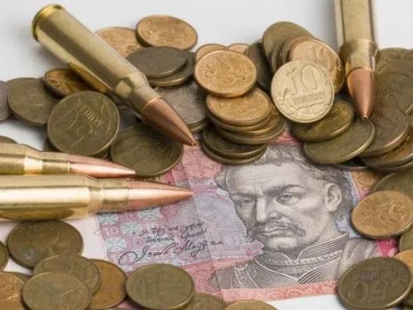 Офіцер АТО про воєнний стан: тепер за несплату військового збору Суркісам доведеться відповісти