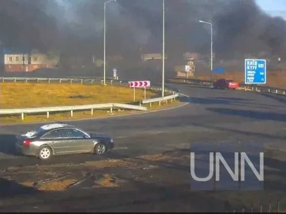 У пропускному пункті "Краківець" палають шини
