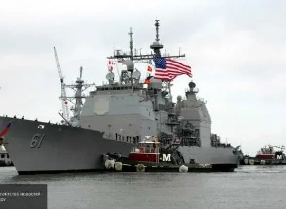 Командующий ВМС США в Бахрейне найден мертвым