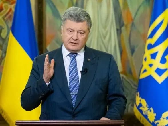Порошенко: членство в ЕС и НАТО снимет угрозу возвращения к Российской империи