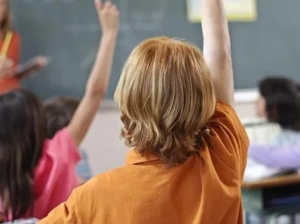 У всіх львівських школах з'являться охоронці