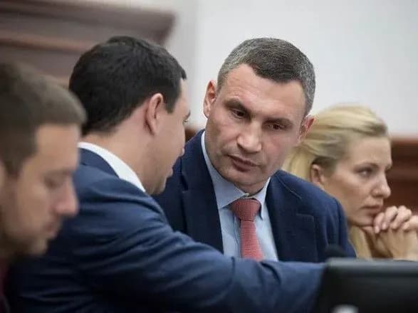 Кличко: программа продажи социального хлеба для киевлян будет действовать минимум до 2020 года