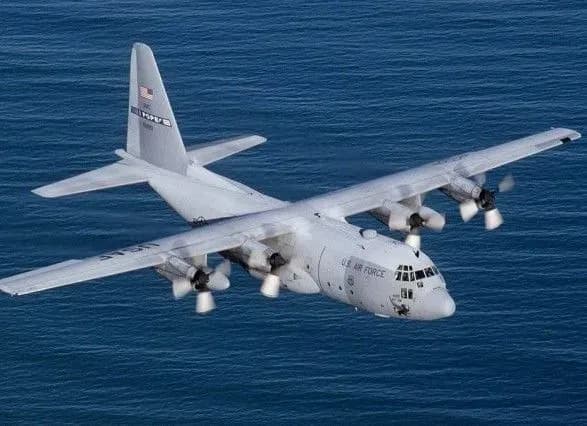 Військові США здійснили політ над Україною через керченську кризу