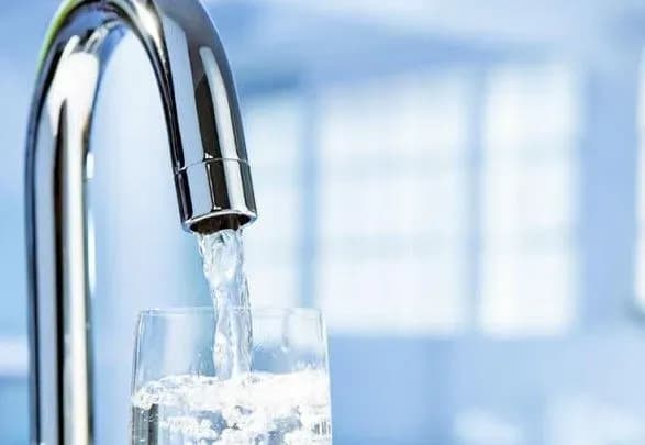 Червоний Хрест направив на Донеччину хімречовини для очистки води