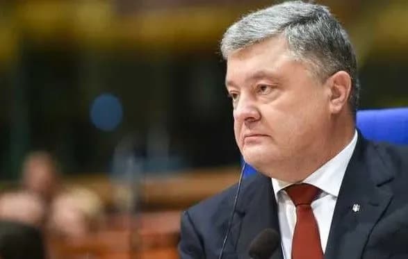 Порошенко звернувся до Онуфрія, аби той посприяв звільненню моряків