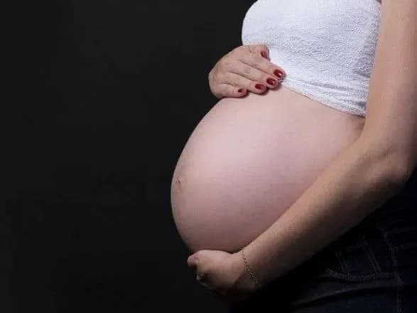 За 7 років до послуг українських сурогатних матерів вдалася тисяча іноземних пар