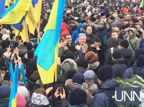 Порошенко прибув на Софійську площу