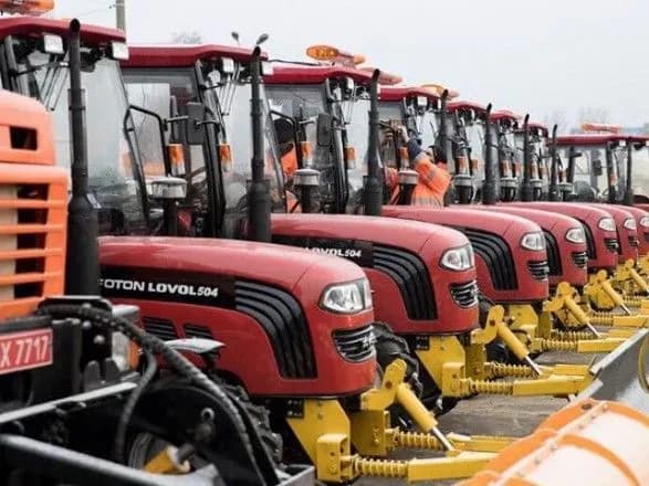 Кличко: ми поступово замінюємо стару комунальну техніку на нову, більш