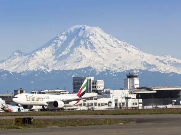 Серце, призначене для трансплантації, забули у літаку в Сіетлі