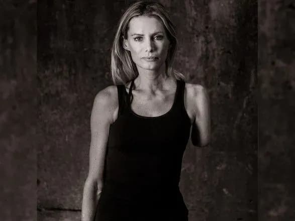 Актриса, яка втратила руку на зйомках "Оселі зла", вимагає 2,7 млн доларів компенсації