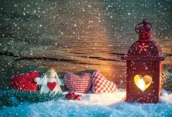 Українці більше вірять у Святого Миколая, ніж у Діда Мороза