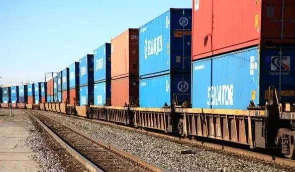 Укрзалізниця поставила під загрозу грудневі контракти українських експортерів