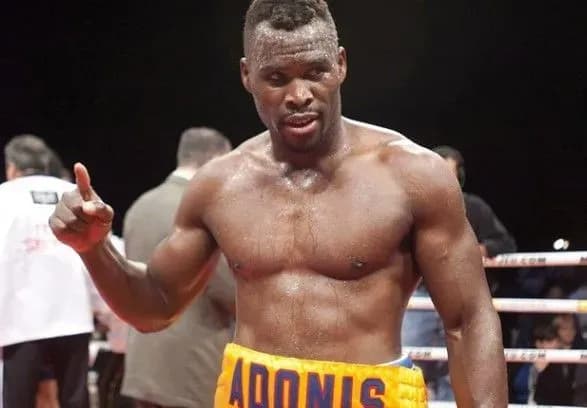 Боксер Стивенсон не может нормально дышать после нокаута от Гвоздика