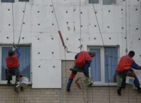 На утеплення введених в експлуатацію житлових будинків дозвіл більше не потрібен