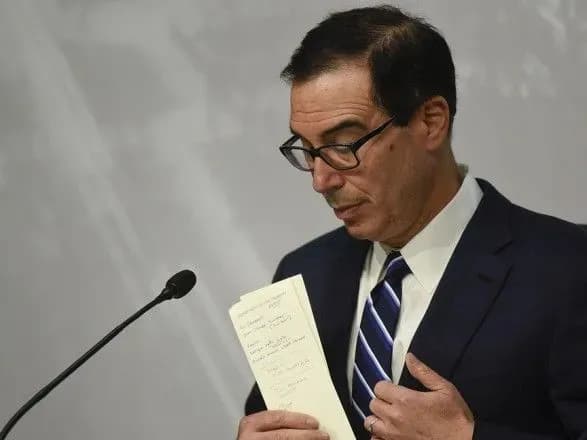 Президент США розчарований главою мінфіну країни через падіння біржових індексів