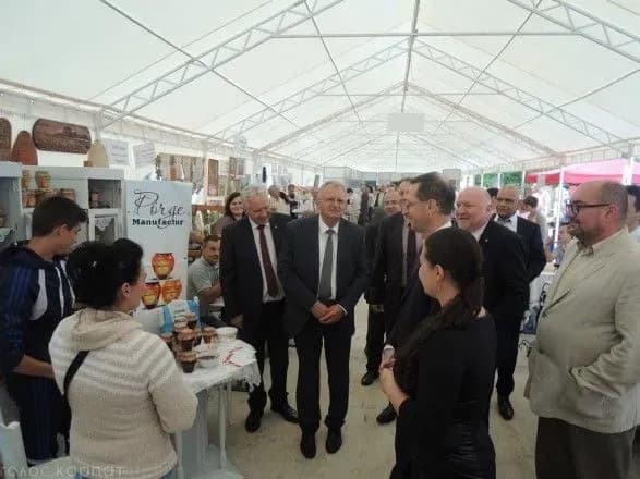 Угорщина надає фінансову допомогу угорськомовним підприємцям українського Закарпаття