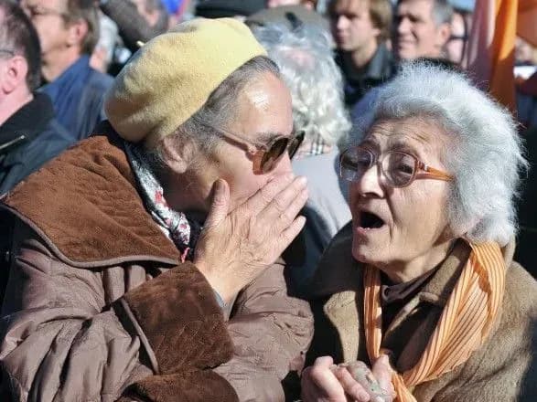 Двом мільйонам українців з нового року підвищать пенсії
