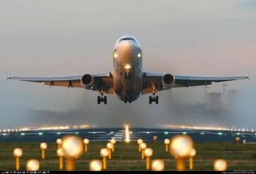 Авіарейси в Єгипет продовжують затримувати і скасовувати