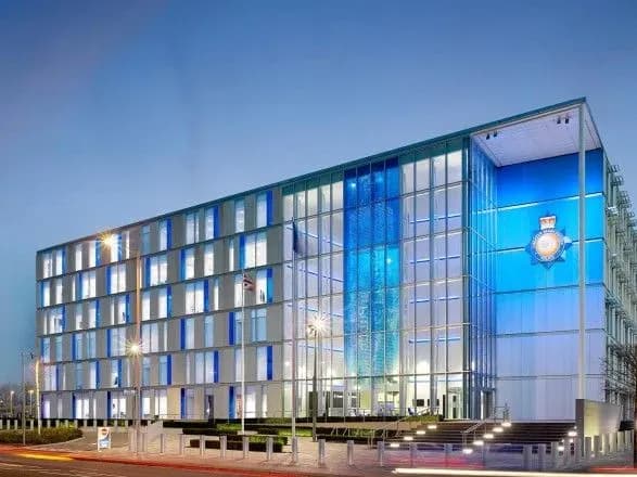 Чоловік, який напав на людей у Манчестері, ймовірно страждав психічним розладом