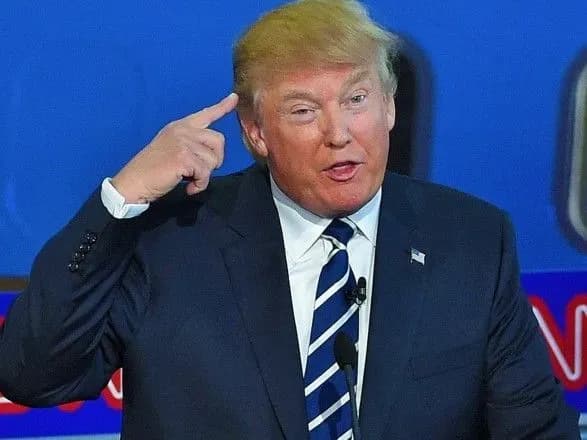 Трамп порадив запитати у психіатра про шанси Уоррен бути обраною президентом США