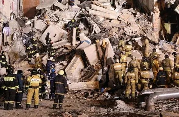 МНС РФ: під завалами в Магнітогорську може бути більше людей, ніж вказано в списках