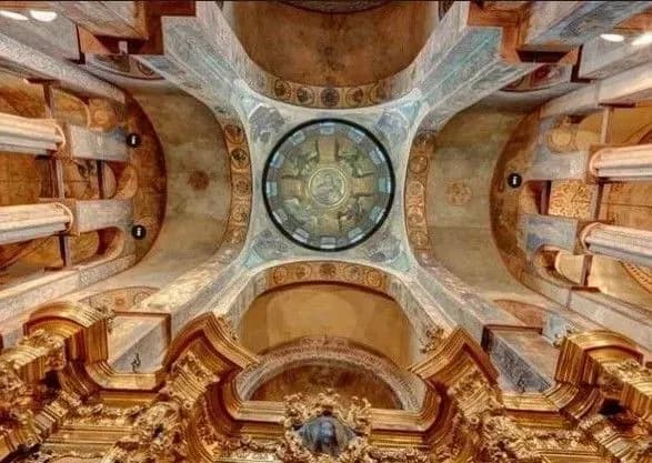 Президент завтра примет участие в Рождественской литургии в Софии Киевской