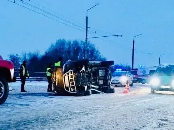 В Угриневі в ДТП загинули дві людини, а ще 6 - у лікарні