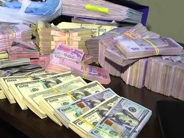 Силовики викрили конвертаційний центр з обігом понад 60 млн грн