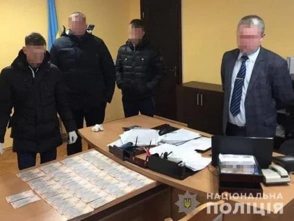 Президент звільнив спійманого на хабарі голову РДА