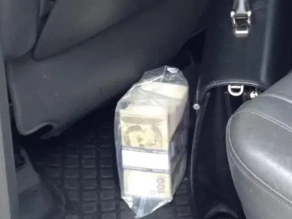 Керівника "Донецького облавтодору" затримали під час вимагання хабара у 300 тис. грн