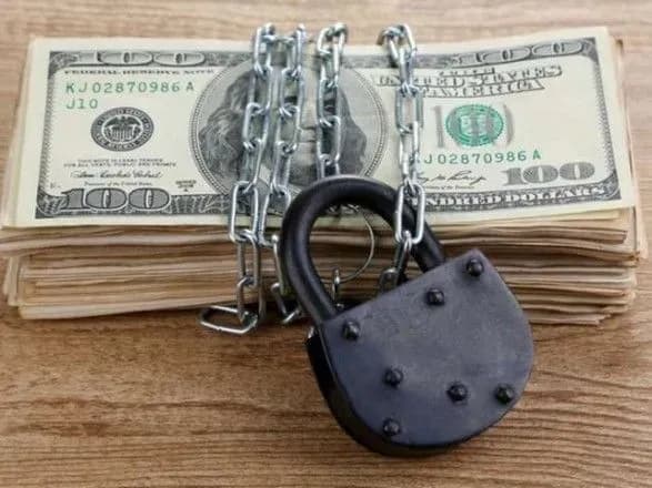 НБУ планує скасувати чи зменшити валютні обмеження для експортерів