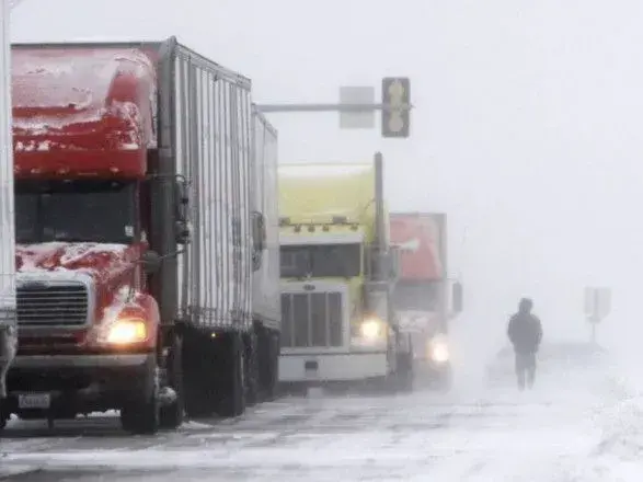 У Кіровоградській області введено обмеження руху для всіх видів транспортних засобів