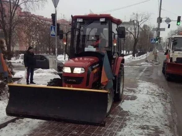 Столичні служби підготувалися до снігопаду, який синоптики прогнозують 12 січня – КМДА