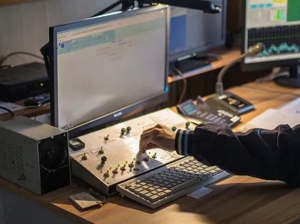 В РФ прокомментировали потерю связи с орбитальным телескопом "Спектр-Р"