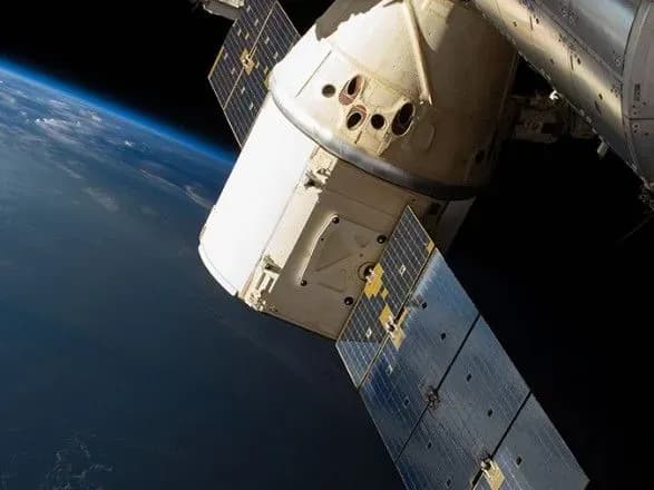 Dragon відбув від МКС і почав шлях до Землі