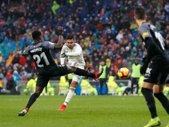 "Реал" відсвяткував перемогу над "Севільєю" в центральному матчі туру Прімери