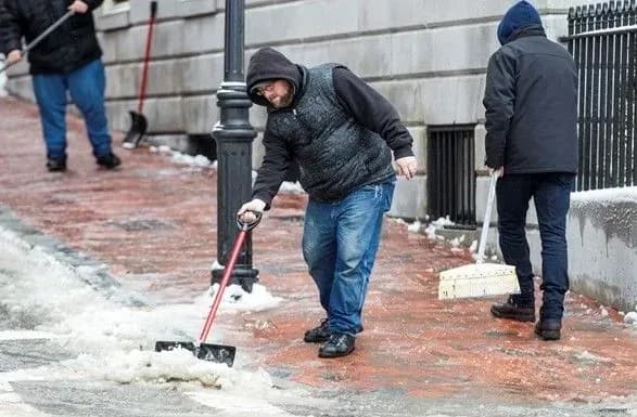 За добу в Києві від ожеледиці травмувалось понад 50 осіб