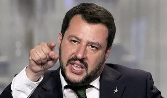 Віце-прем'єр Італії запропонував ввести санкції проти Франції за колонізацію Африки