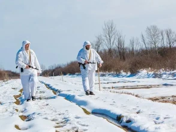 Двоє африканців намагались нелегально перебратись з України до Польщі