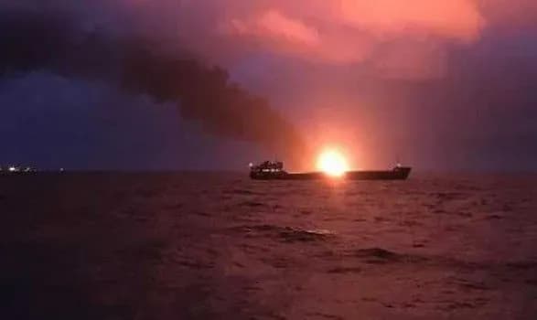 Шансів знайти вцілілих у пожежі моряків немає - Росія