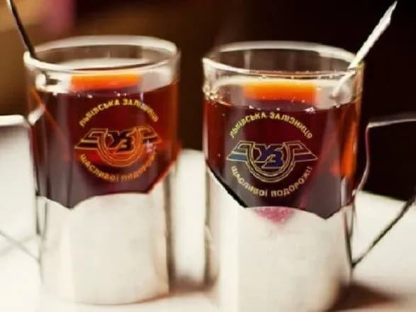 "Укрзалізниця" пояснила, чому підняла ціни на чай та постіль
