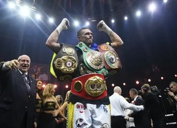 Промоутер назвав дату проведення майбутнього бою Усика