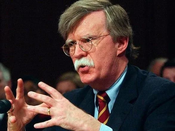 США закликали Збройні сили Венесуели перейти на бік опозиції