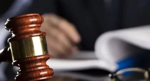 У Румунії Міноборони судитиметься з президентом