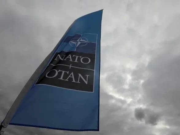 ЗМІ: Північна Македонія може стати членом НАТО у липні