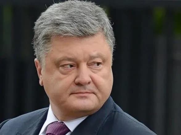 Журналіст: список досягнень Порошенко довше, ніж перелік його недоробок