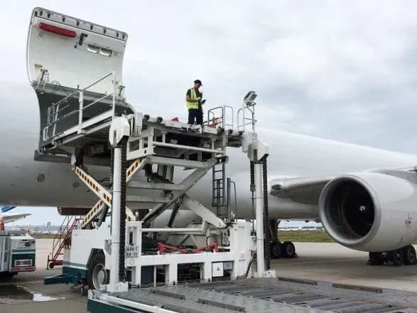 ЗМІ повідомило про можливе вивезення РФ золота з Венесуели