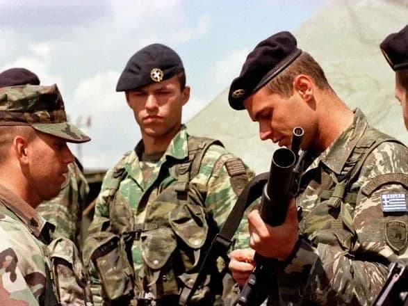 Біля гори Олімп військові навчання провели США і Греція